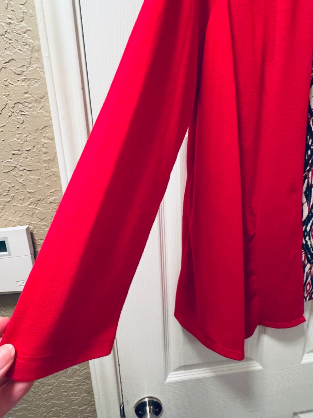 White Stag Red Open-Front Cardigan with Patterned Shell Insert - Picture 4 of 6